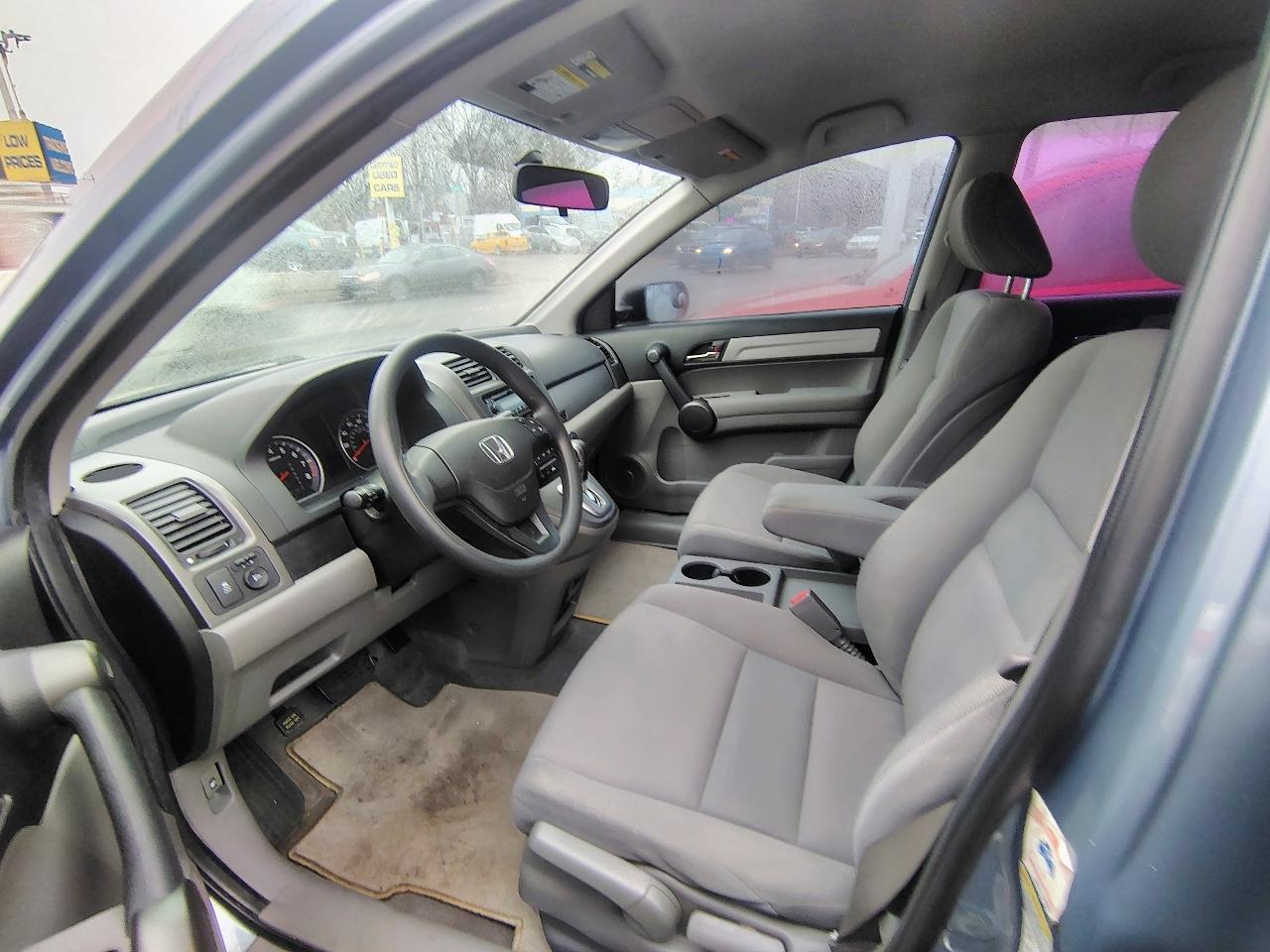 Honda CR-V LX 4WD 5-Speed AT 2011