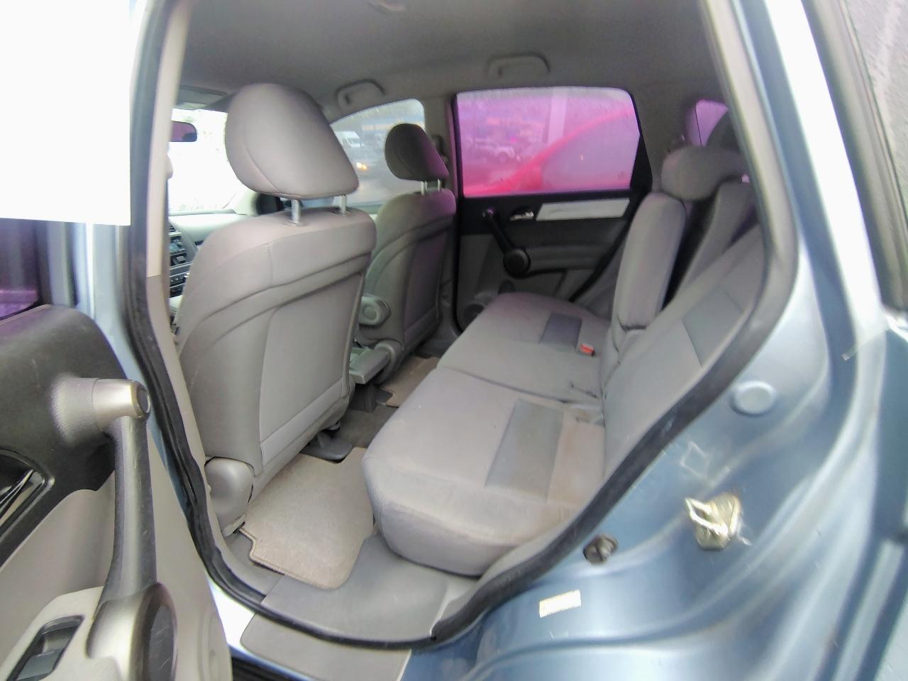 Honda CR-V LX 4WD 5-Speed AT 2011