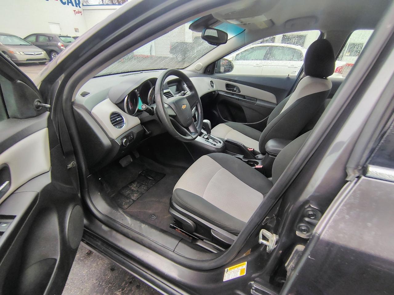 Chevrolet Cruze 2LS 2011