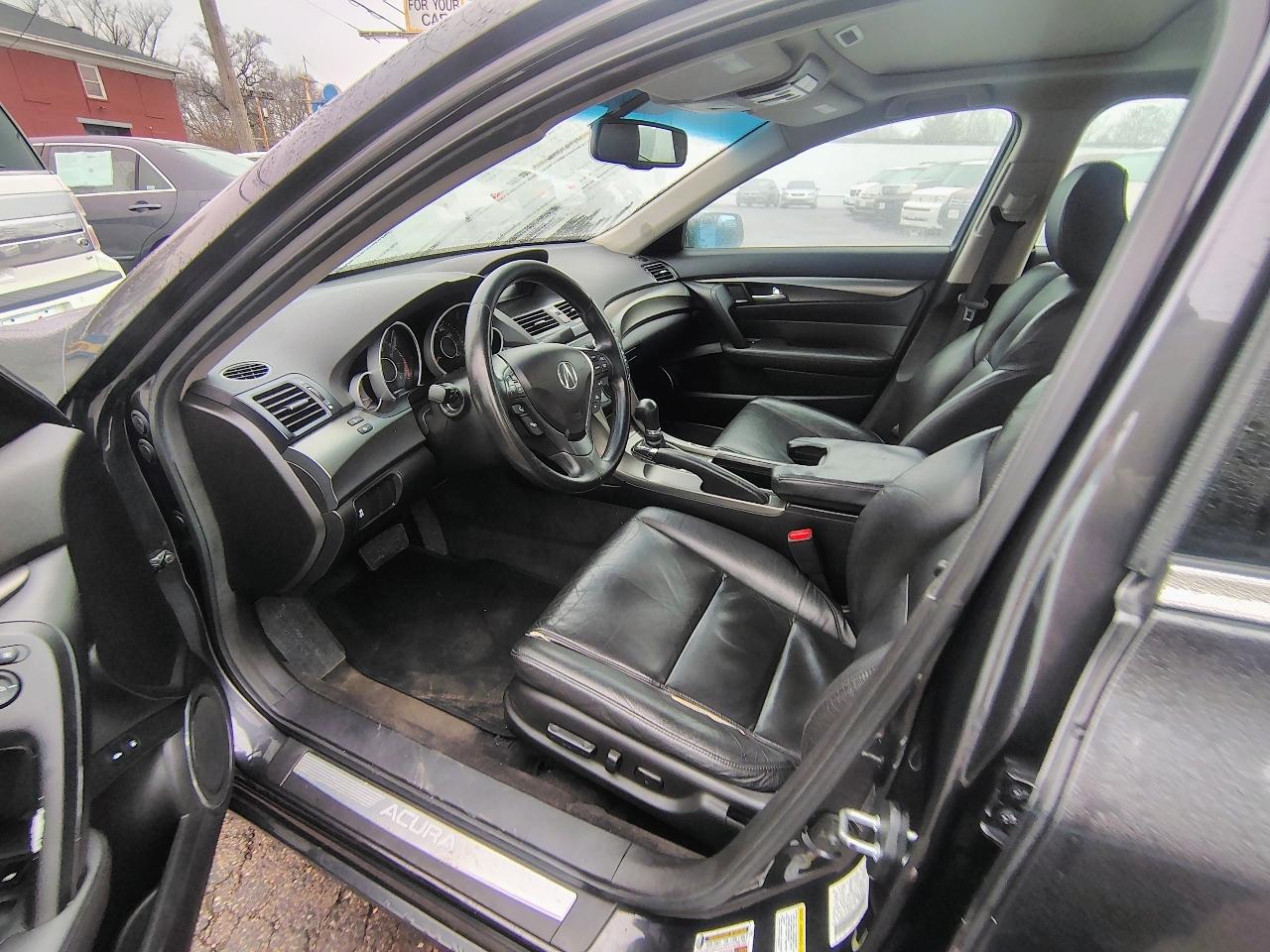 Acura TL 6-Speed AT 2012