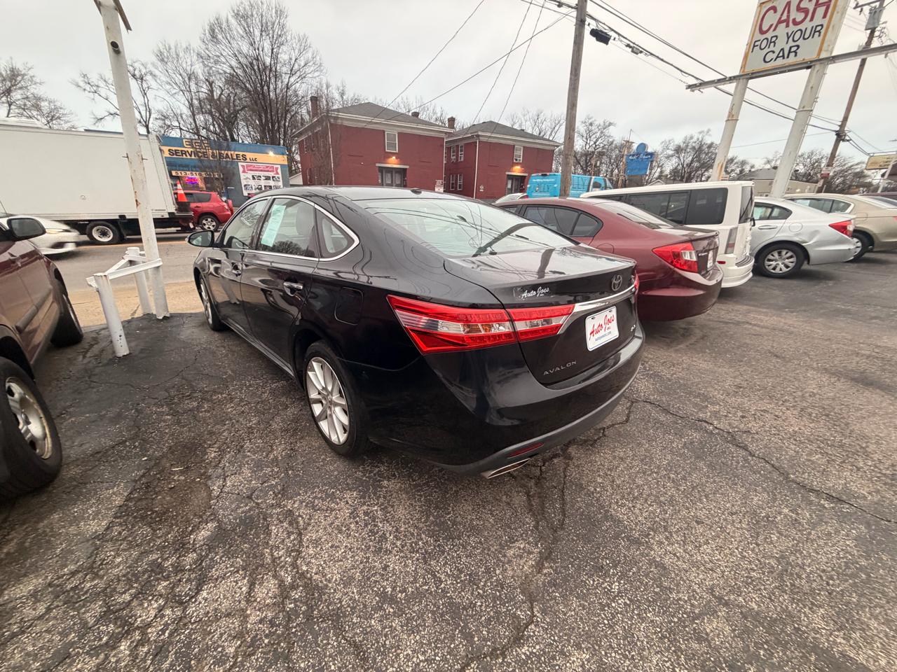Toyota Avalon XLE 2013