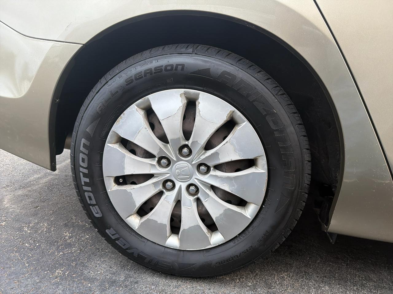 Honda Accord LX sedan AT 2009