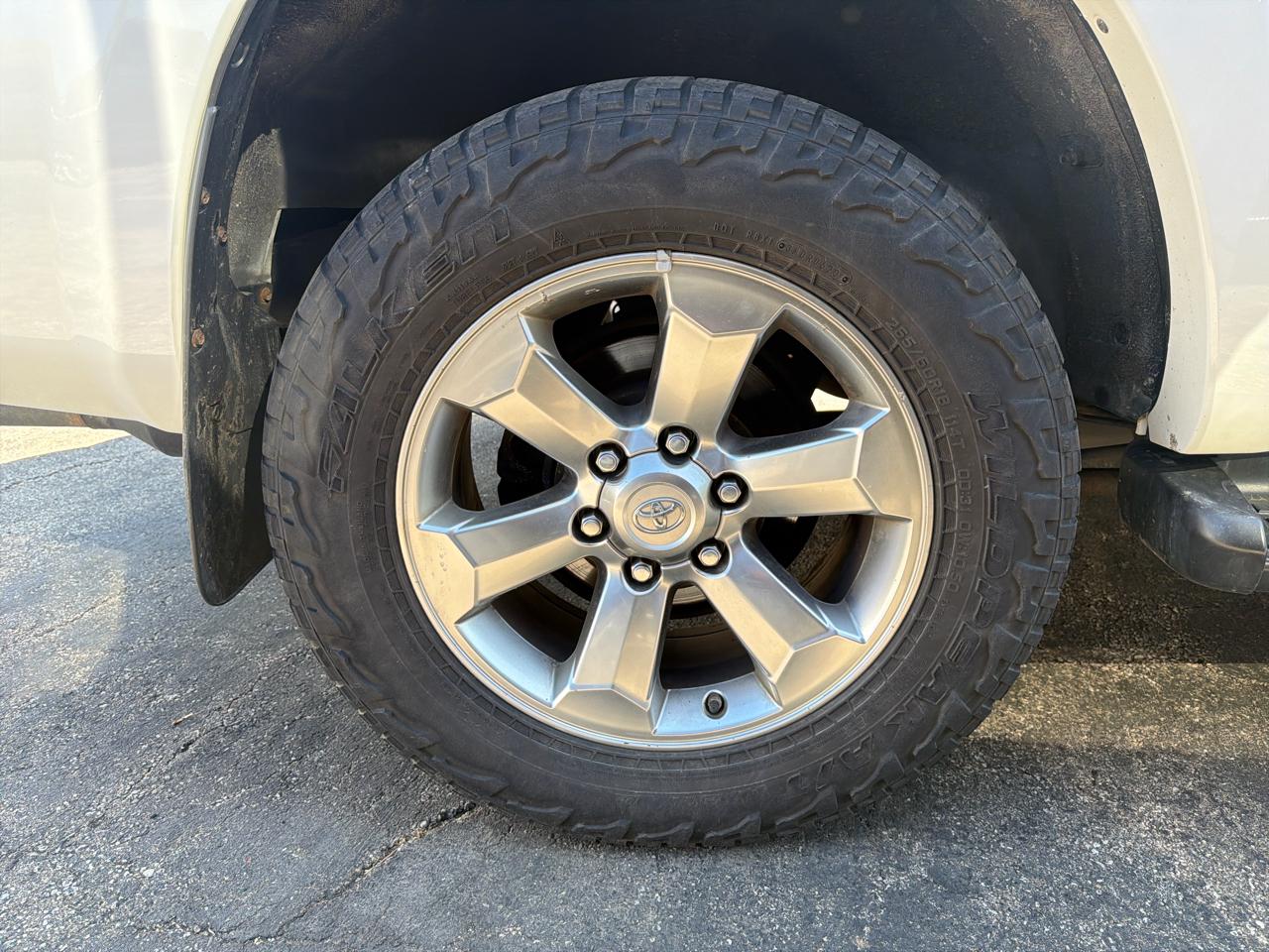 Toyota 4Runner Limited 4WD V8 2006