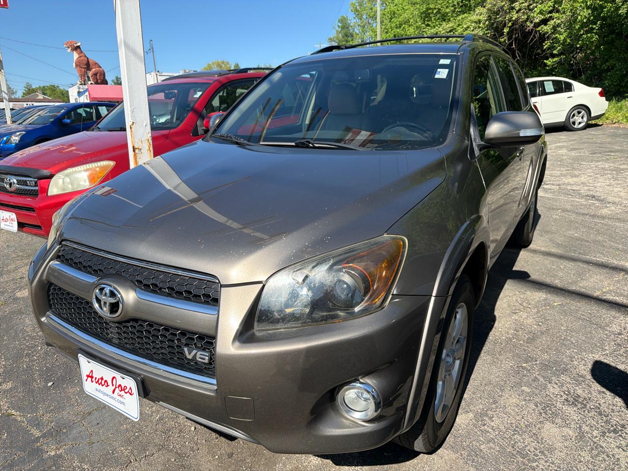 Toyota RAV4 Limited V6 4WD 2010