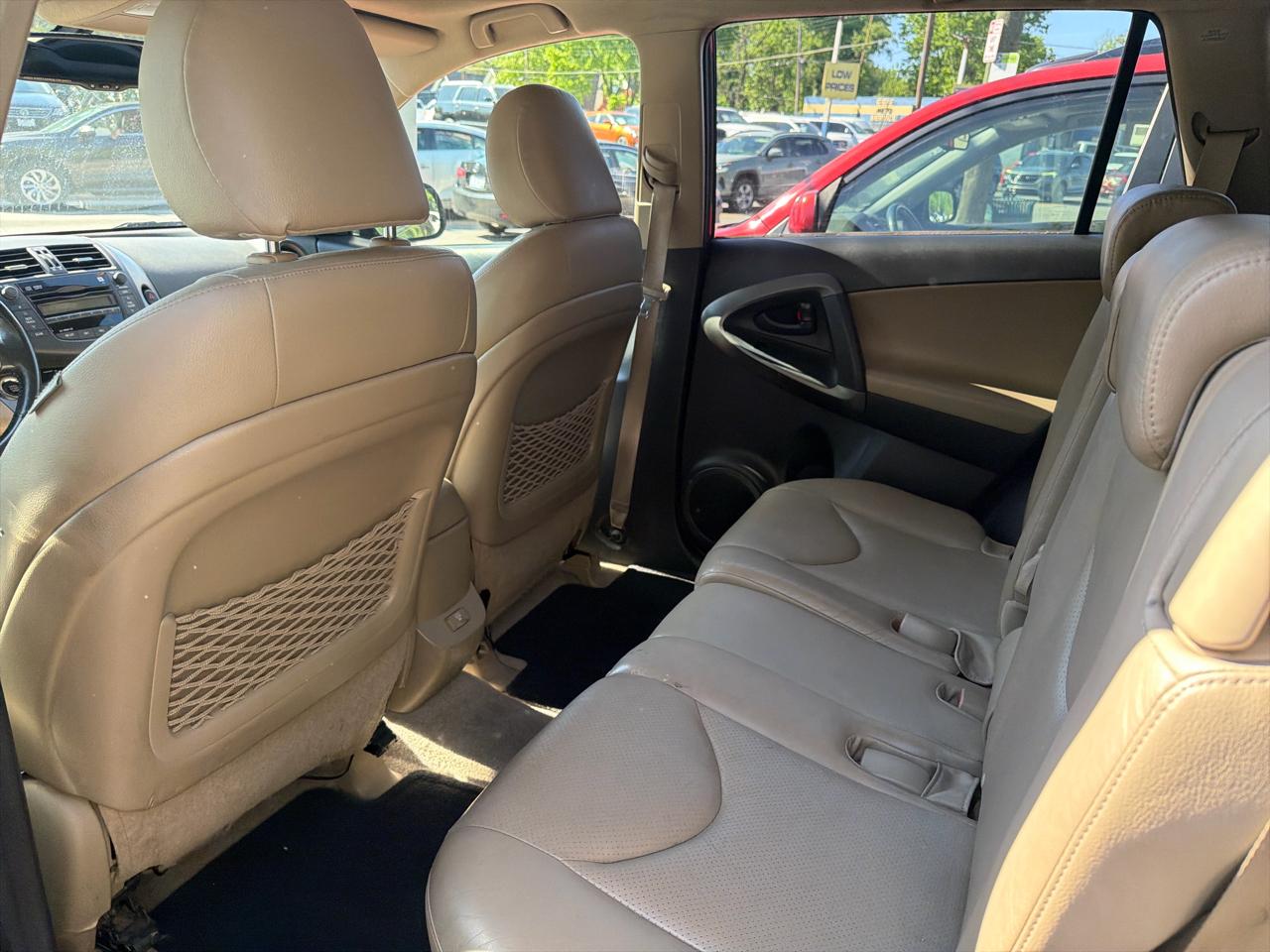 Toyota RAV4 Limited V6 4WD 2010