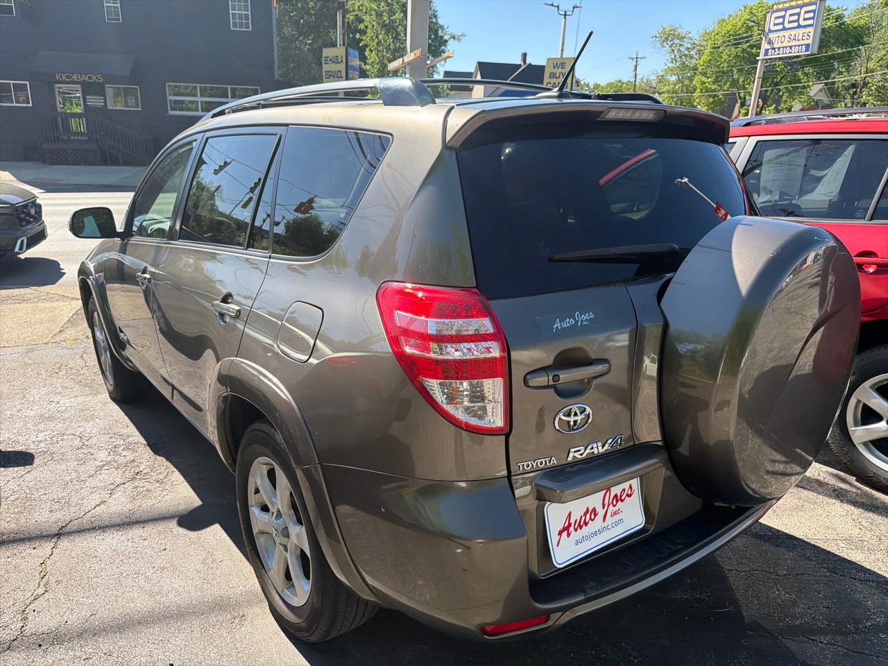 Toyota RAV4 Limited V6 4WD 2010