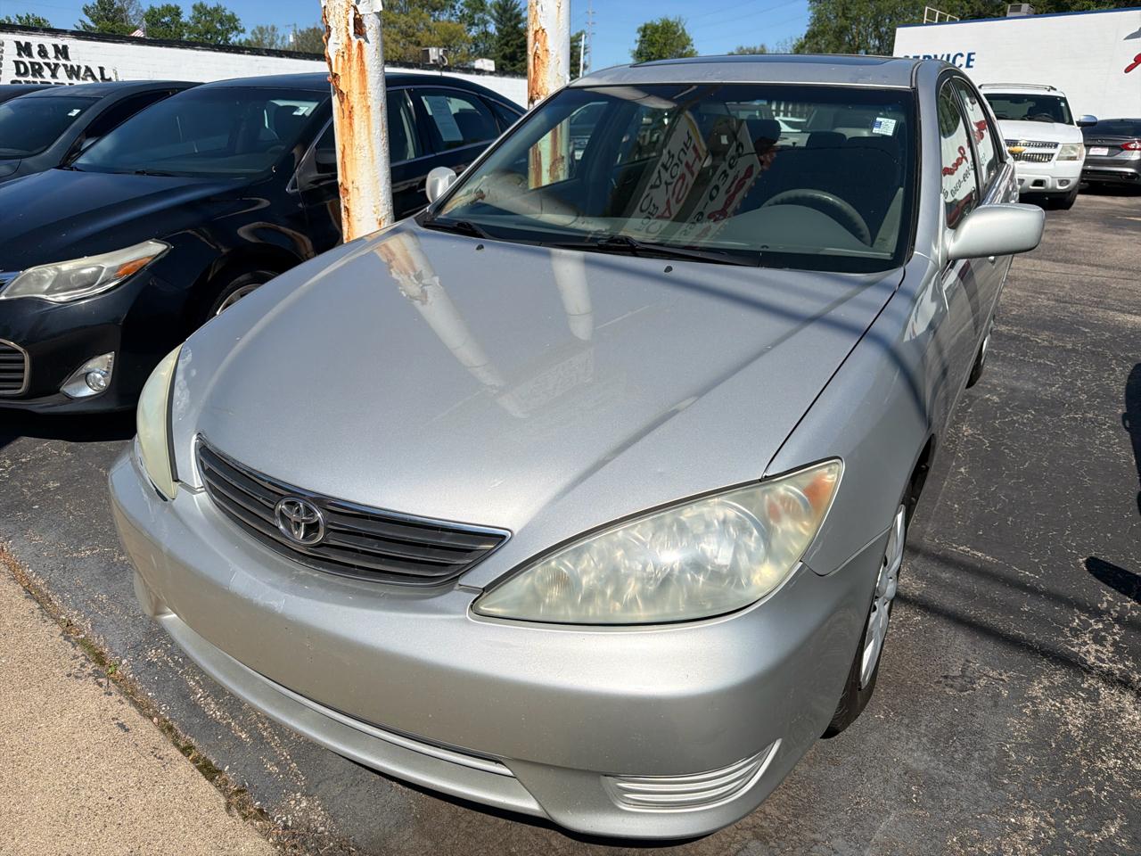 Toyota Camry LE 2005