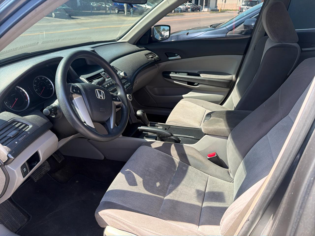 Honda Accord LX sedan AT 2008
