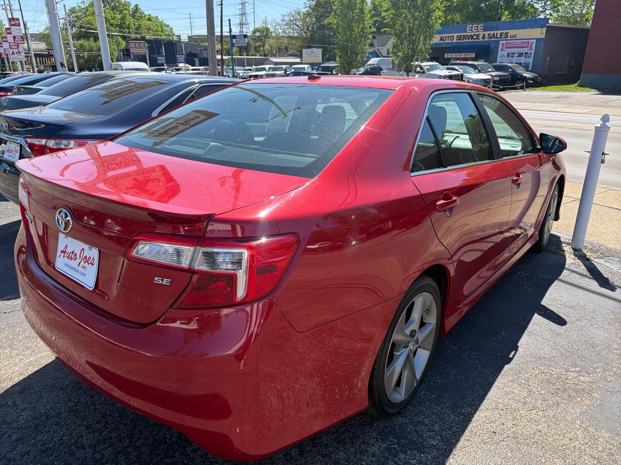Toyota Camry SE 2012