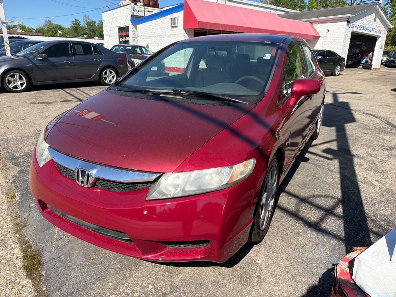 Honda Civic LX Sedan 5-Speed AT 2010