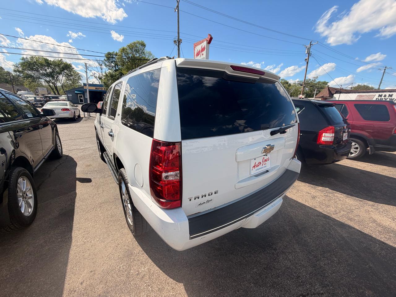 Chevrolet Tahoe LTZ 4WD 2009