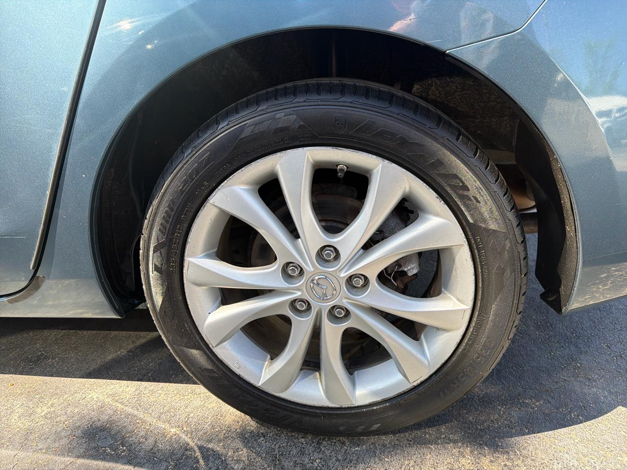 Mazda MAZDA3 s Sport 4-Door 2010