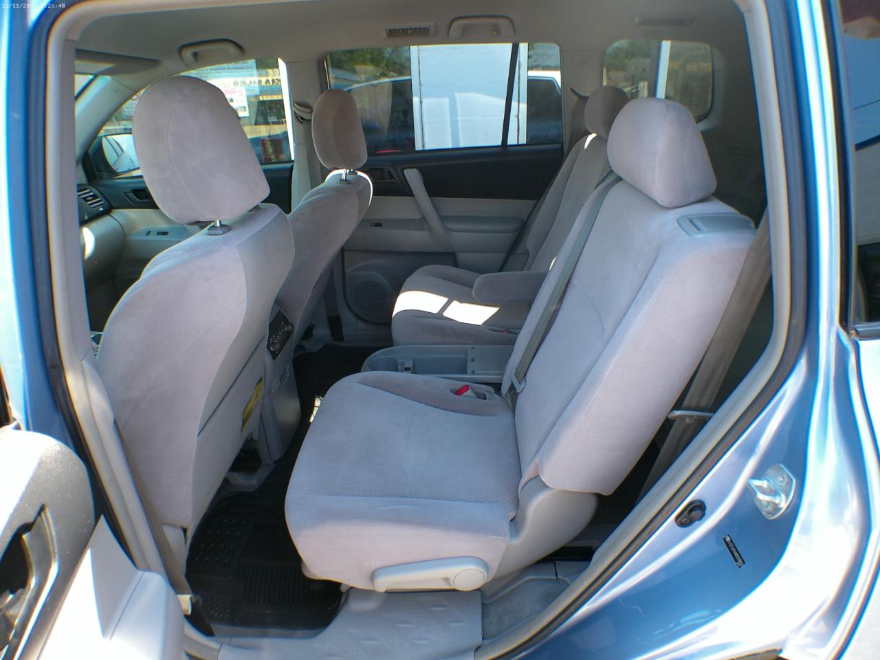 Toyota Highlander Base 4WD 2008