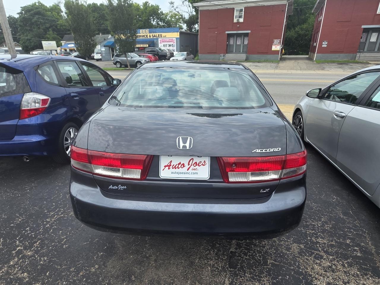 Honda Accord LX sedan AT 2004