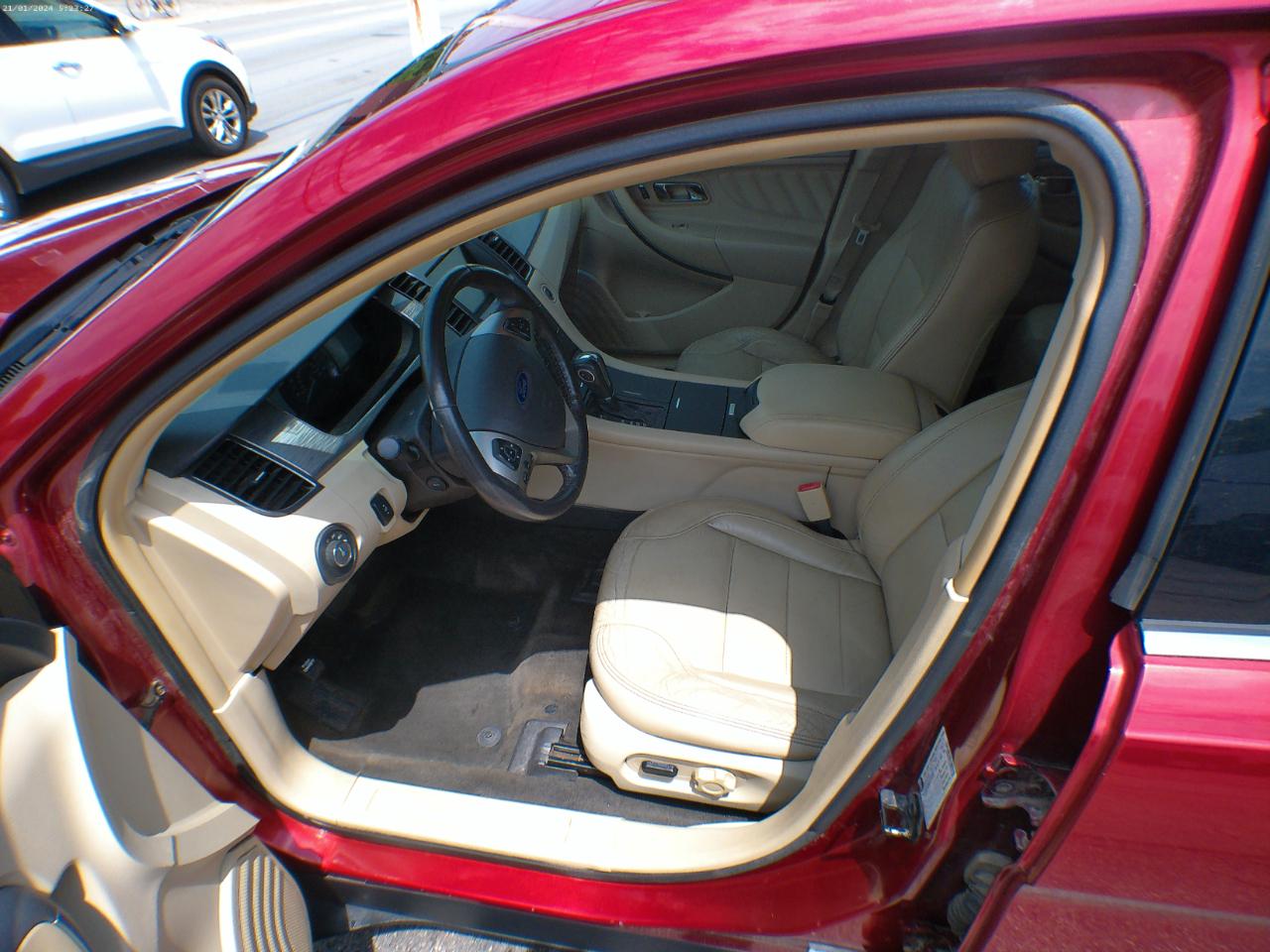 Ford Taurus SEL FWD 2015