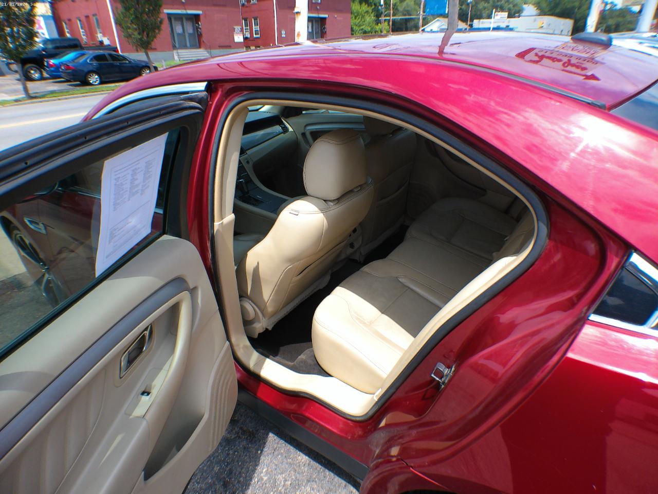 Ford Taurus SEL FWD 2015