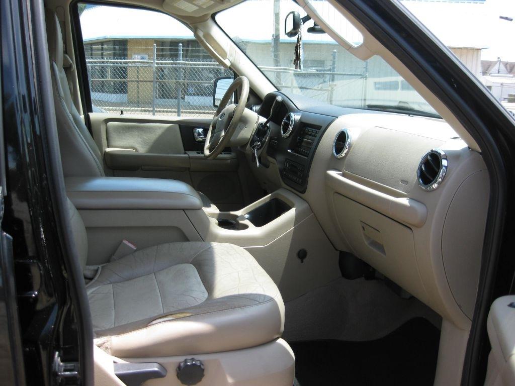 Ford Expedition  2005