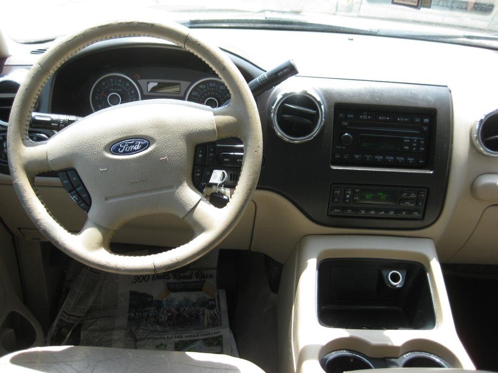 Ford Expedition  2005