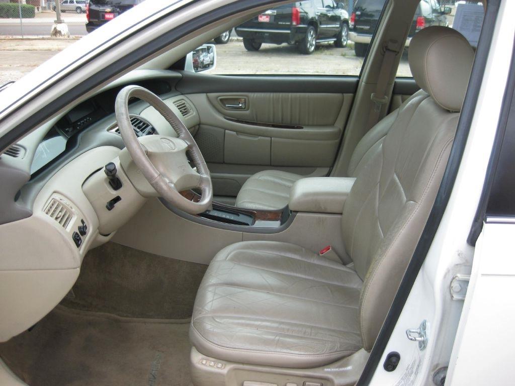 Toyota Avalon  2000