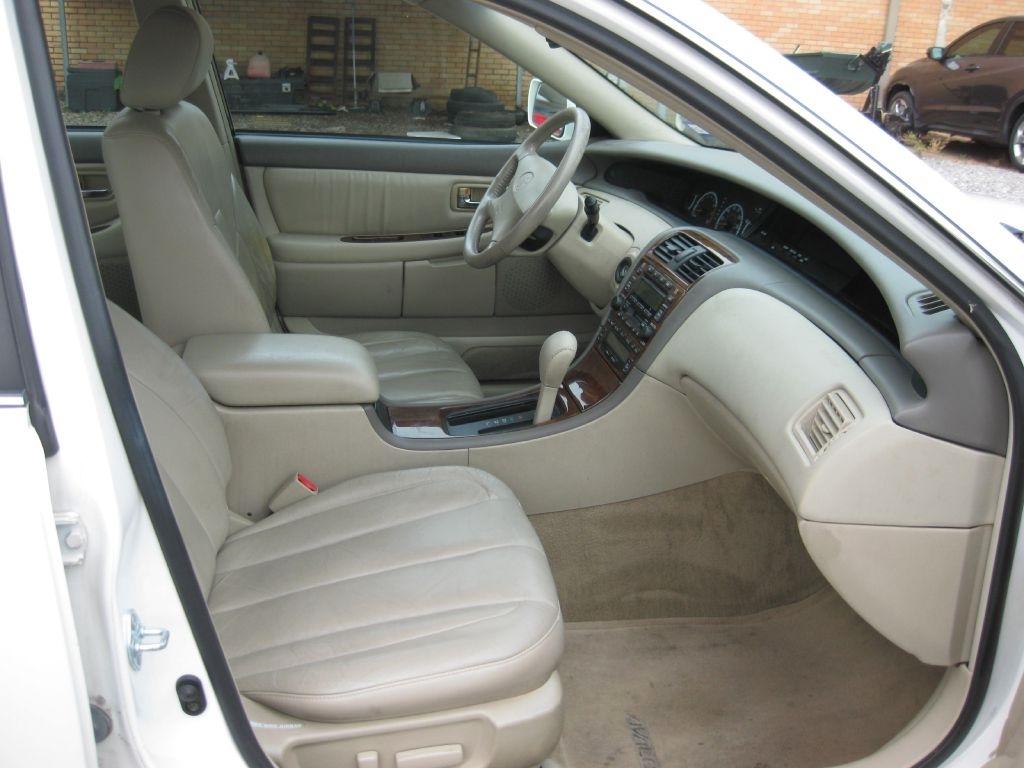 Toyota Avalon  2000