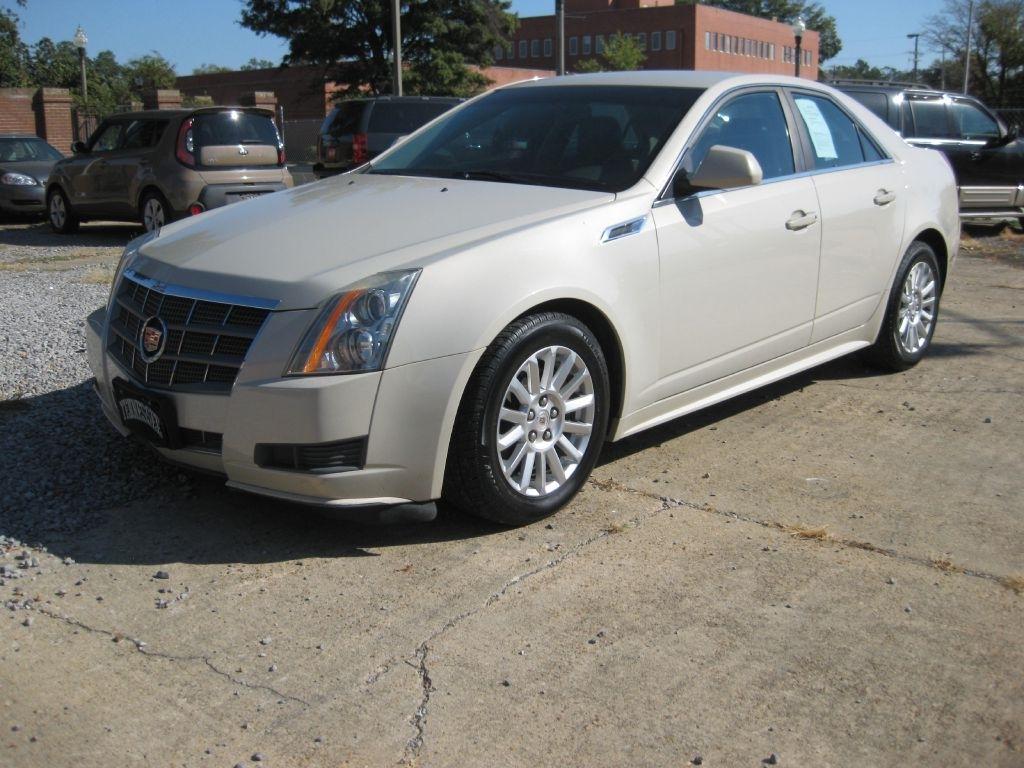 Cadillac CTS  2011
