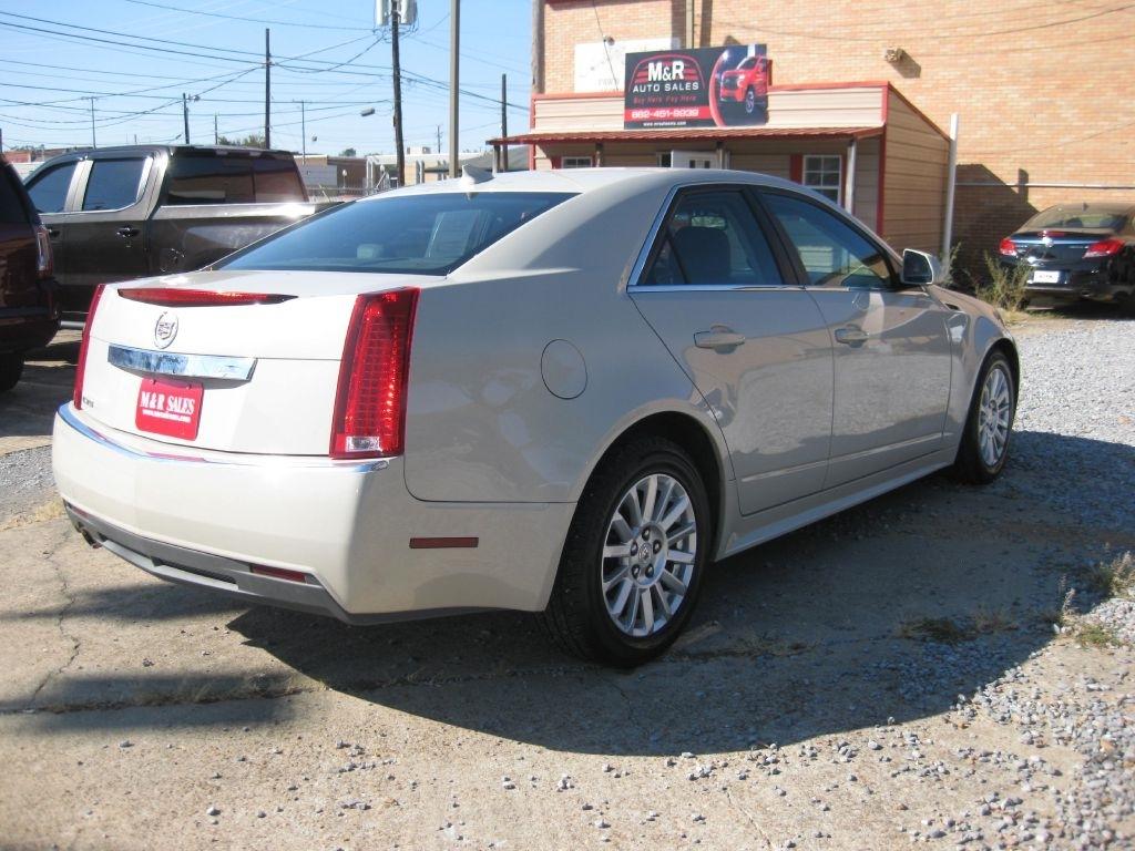 Cadillac CTS  2011