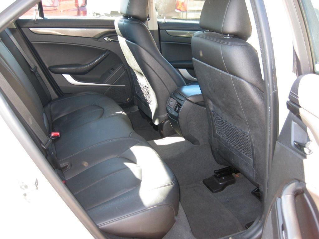 Cadillac CTS  2011