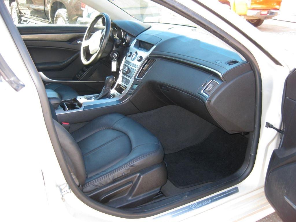 Cadillac CTS  2011