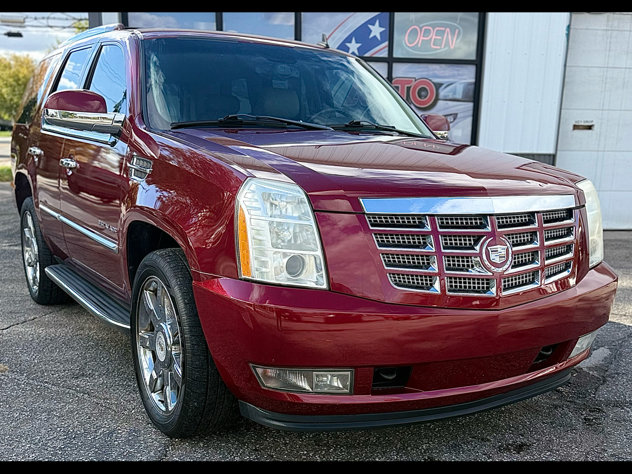 2010 Cadillac Escalade AWD Luxury