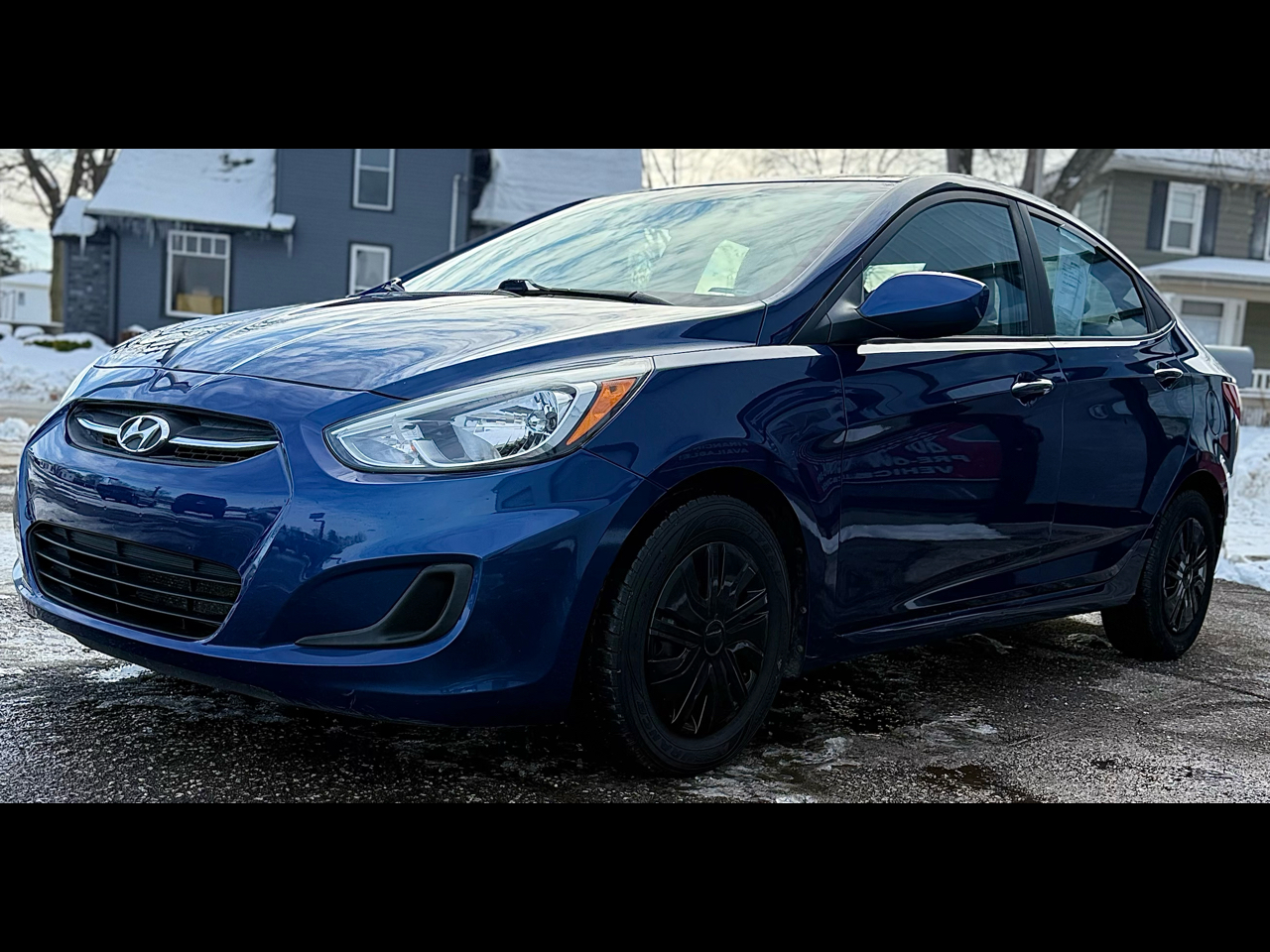 2017 Hyundai Accent SE 4-Door 6A