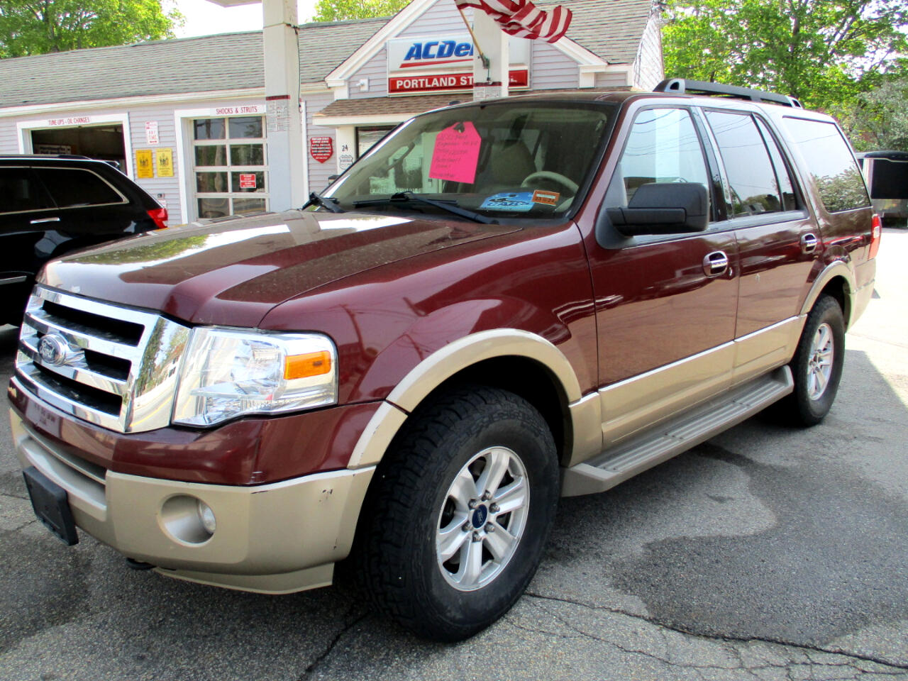 Ford Expedition XLT 4WD 2012