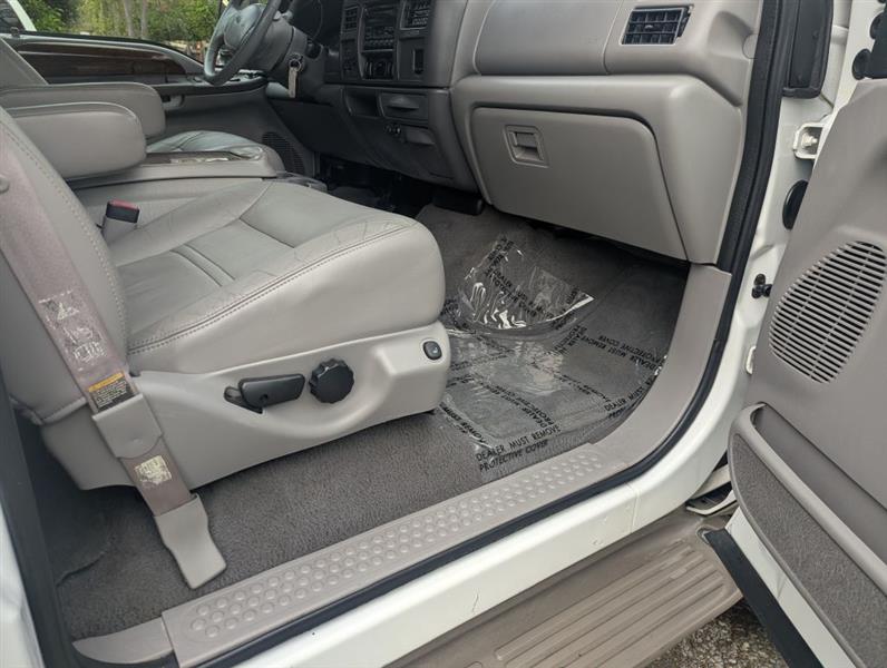 Ford Excursion  2000