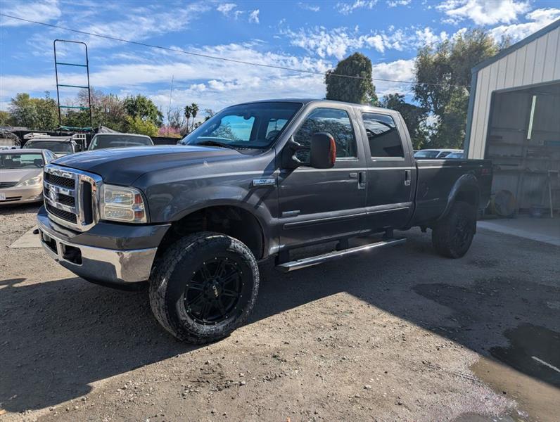 2005 Ford F-350 Super Duty Lariat