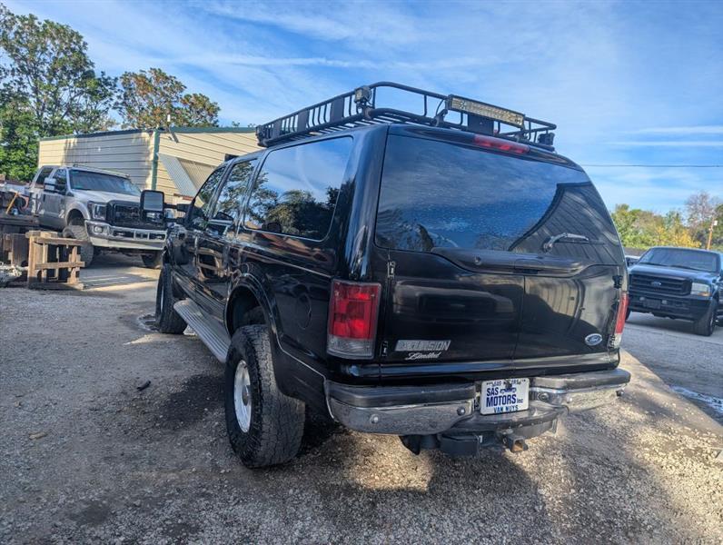Ford Excursion  2001
