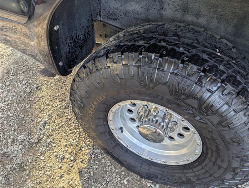 Ford Excursion  2001