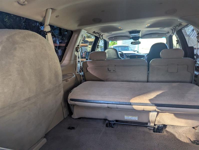 Ford Excursion  2001