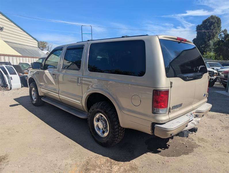 Ford Excursion  2005