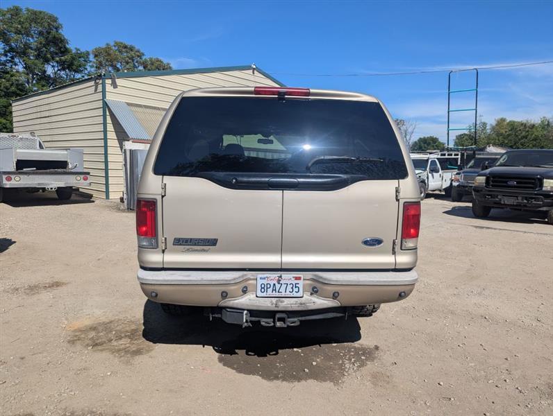 Ford Excursion  2005