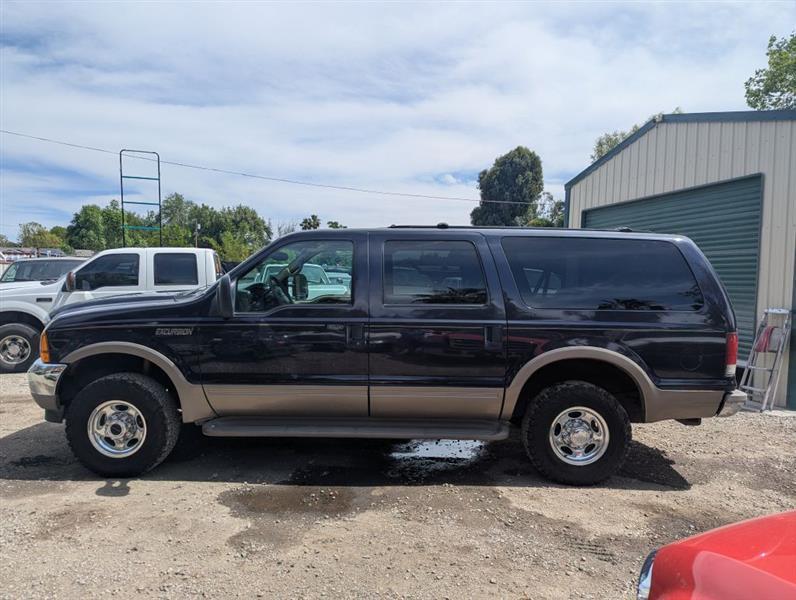 Ford Excursion  2001