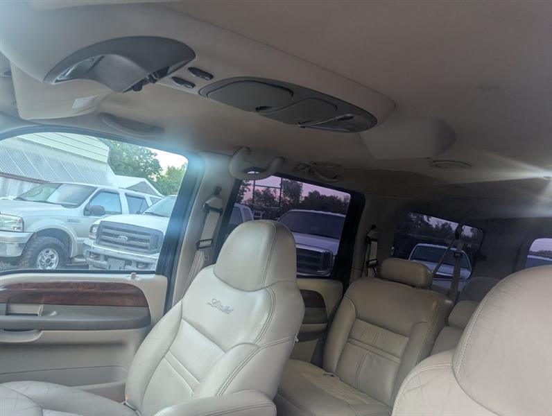 Ford Excursion  2000