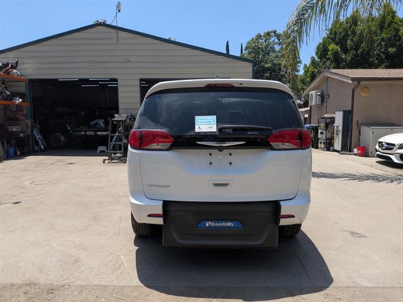 Chrysler Voyager  2023