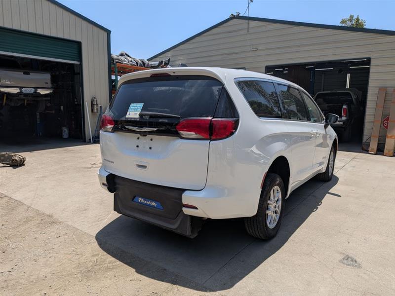 Chrysler Voyager  2023