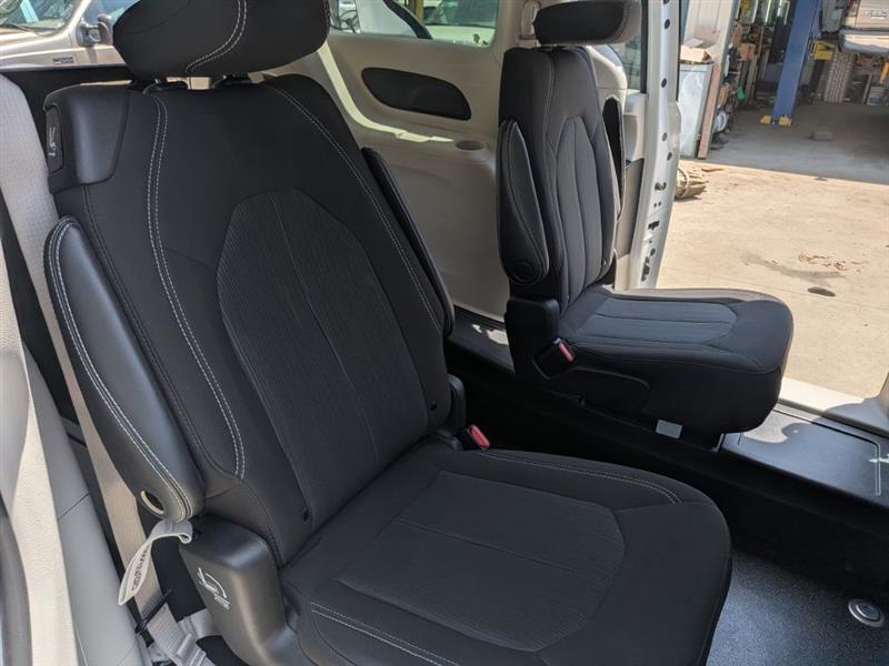 Chrysler Voyager  2023