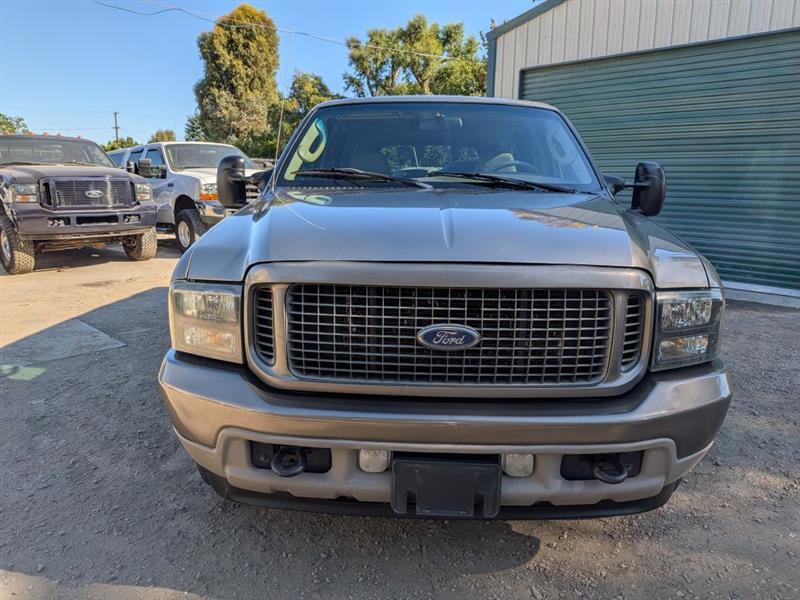 Ford Excursion  2003