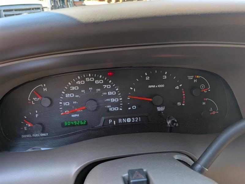 Ford Excursion  2003