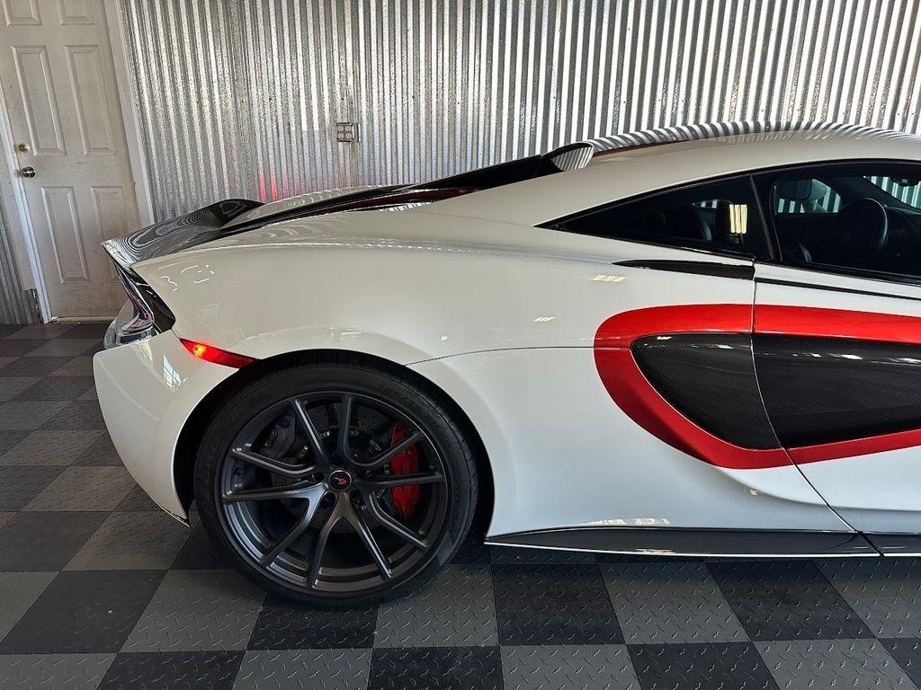 McLaren 570s Base 2016