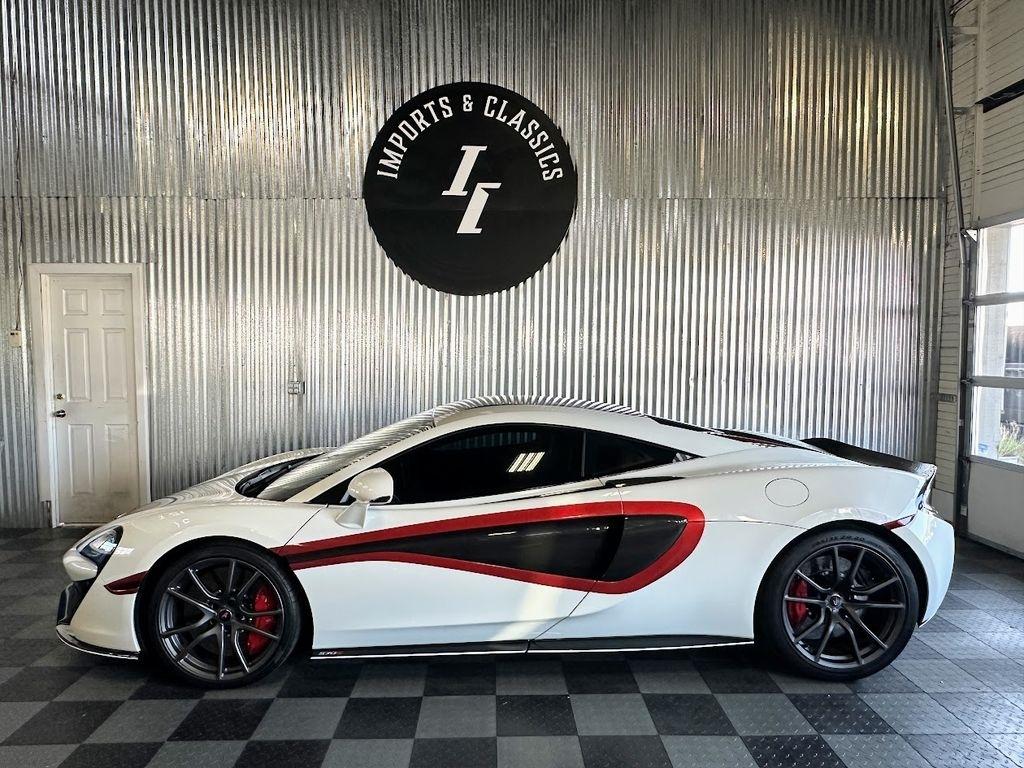 McLaren 570s Base 2016