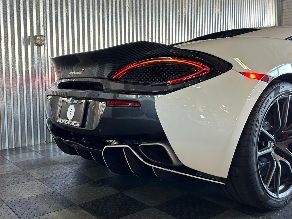 McLaren 570s Base 2016