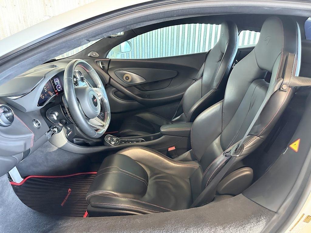McLaren 570s Base 2016