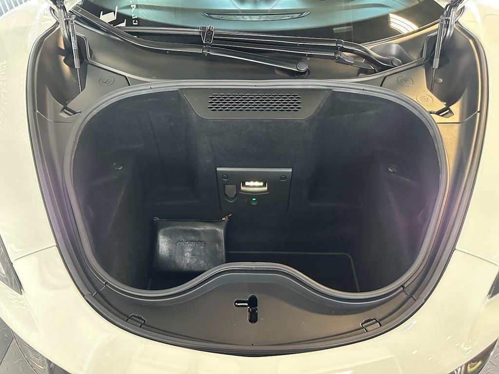 McLaren 570s Base 2016